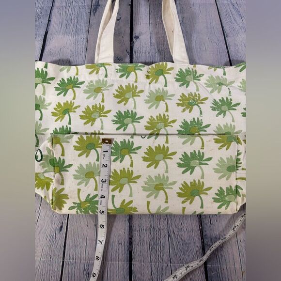 MIXX Green Daisy Lightweight Canvas Coated Garden Cottagecore Tote Bag Purse - Picture 9 of 12